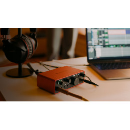 Focusrite Scarlett Solo Studio 4th Gen