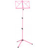 Notový stojan stabilní konstrukce v růžovém provedení s protiskluzovými gumovými nožkami a robustními upínacími šrouby. Výška stojanu je nastavitelná v rozmezí 65 - 130 cm, délka ve složeném stavu pouhých 48 cm, plocha pro noty 47 x 25 cm, hmotnost 1,3 kg.