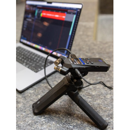 ZOOM H1essential