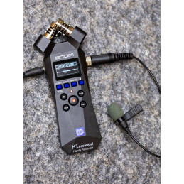 ZOOM H1essential