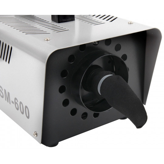 Showlite SM-600 sněhový stroj 600 W včetně dálkového ovládání + 1 litr sněhové kapaliny